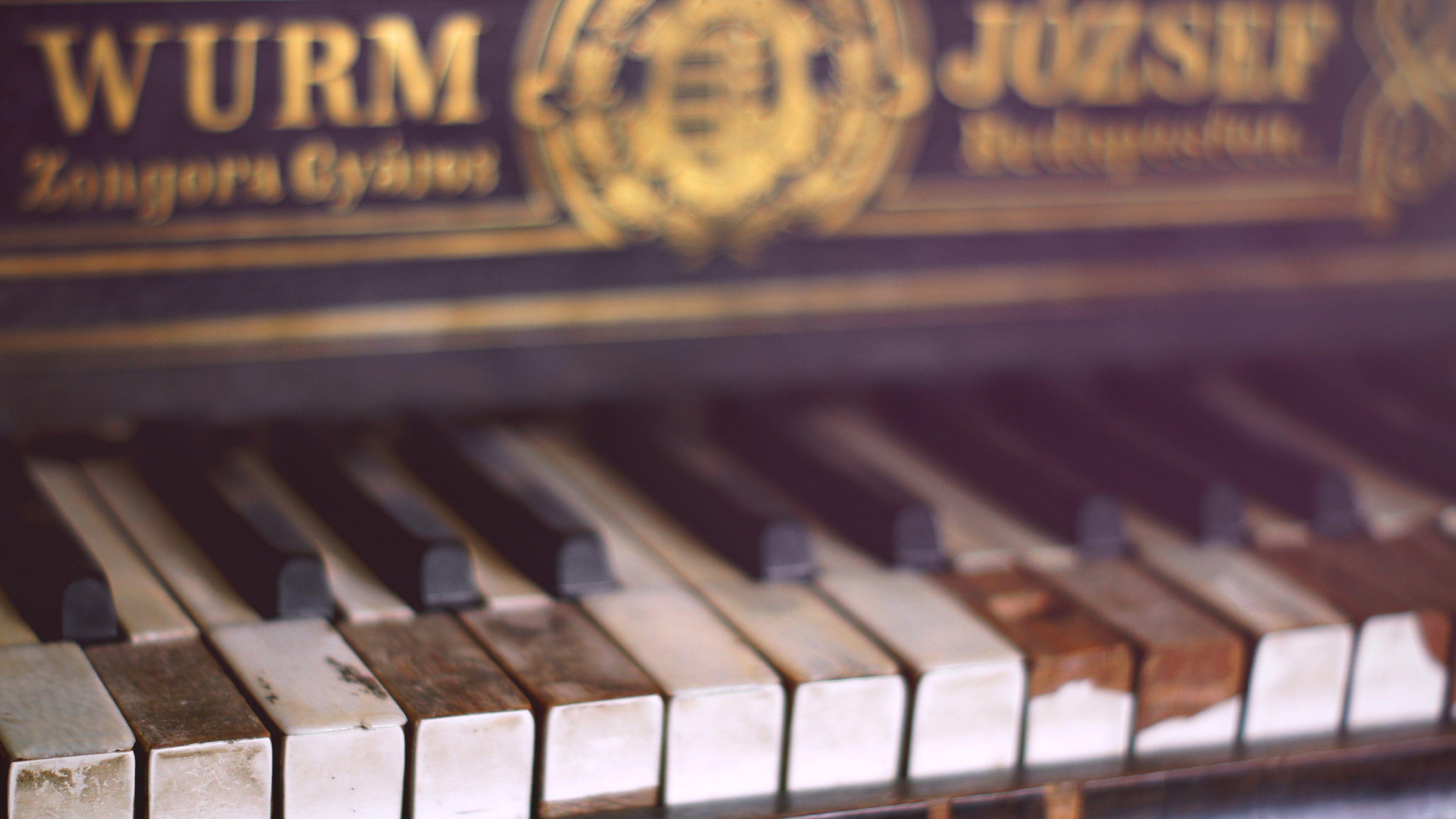 Vintage Pianos. HD Wallpaper · 4K