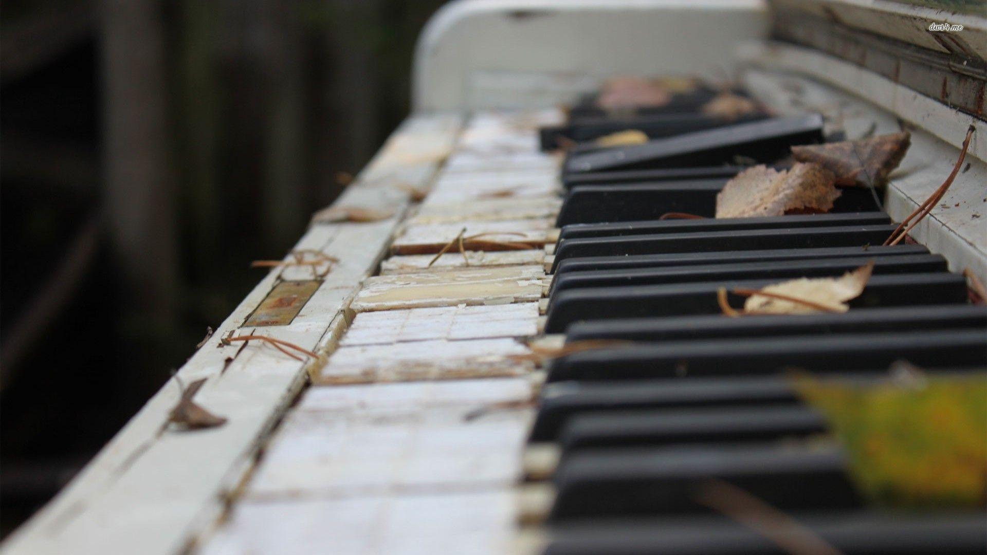 old pianos. Old piano keyboard wallpaper. Piano