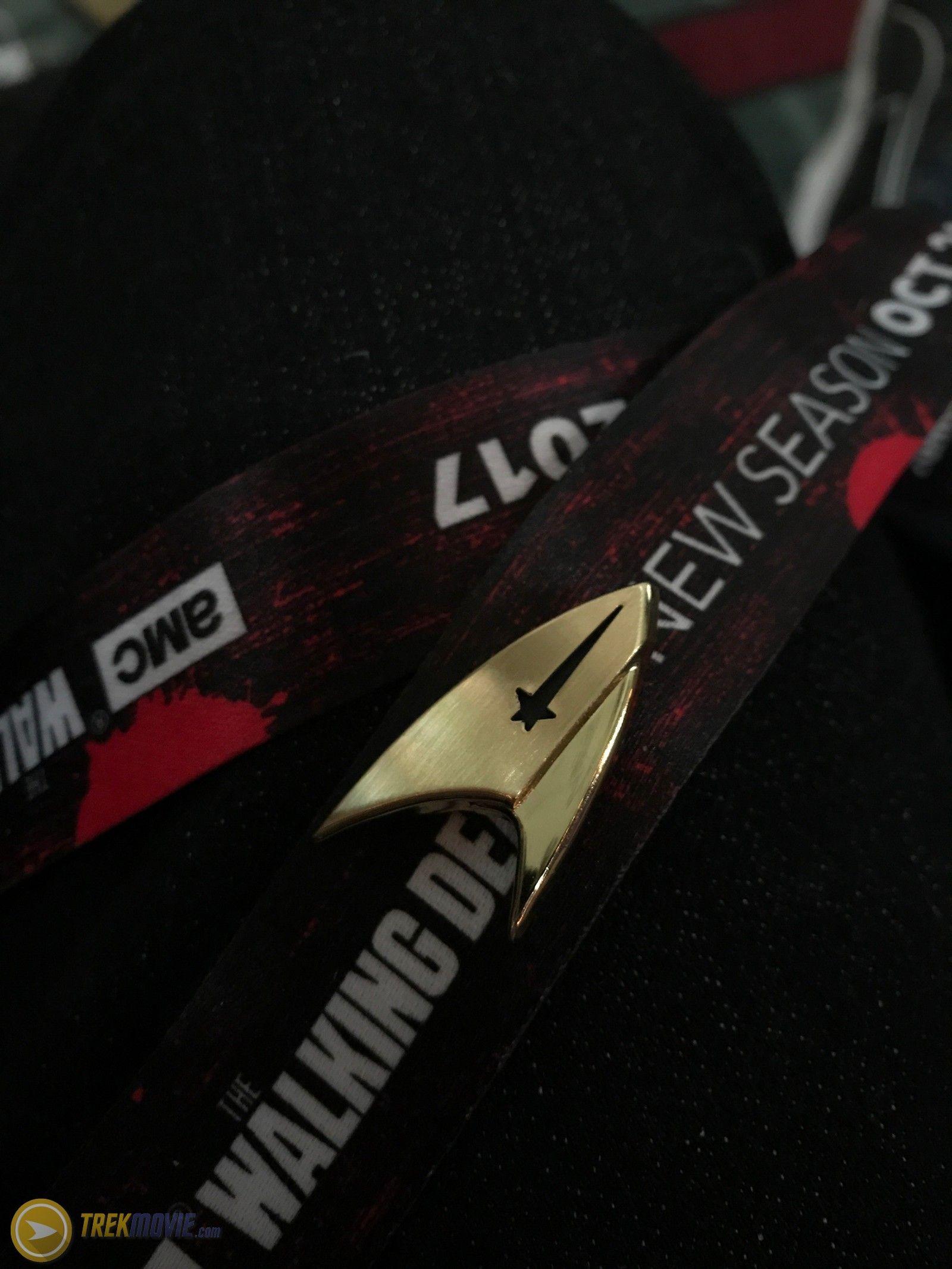 SDCC17: QMx's 'Star Trek Beyond' Phaser, 'Discovery' Badges