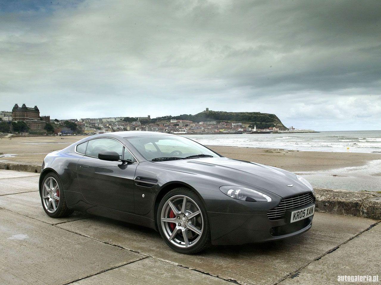 Aston Martin V8 Vantage Photo and Wallpaper