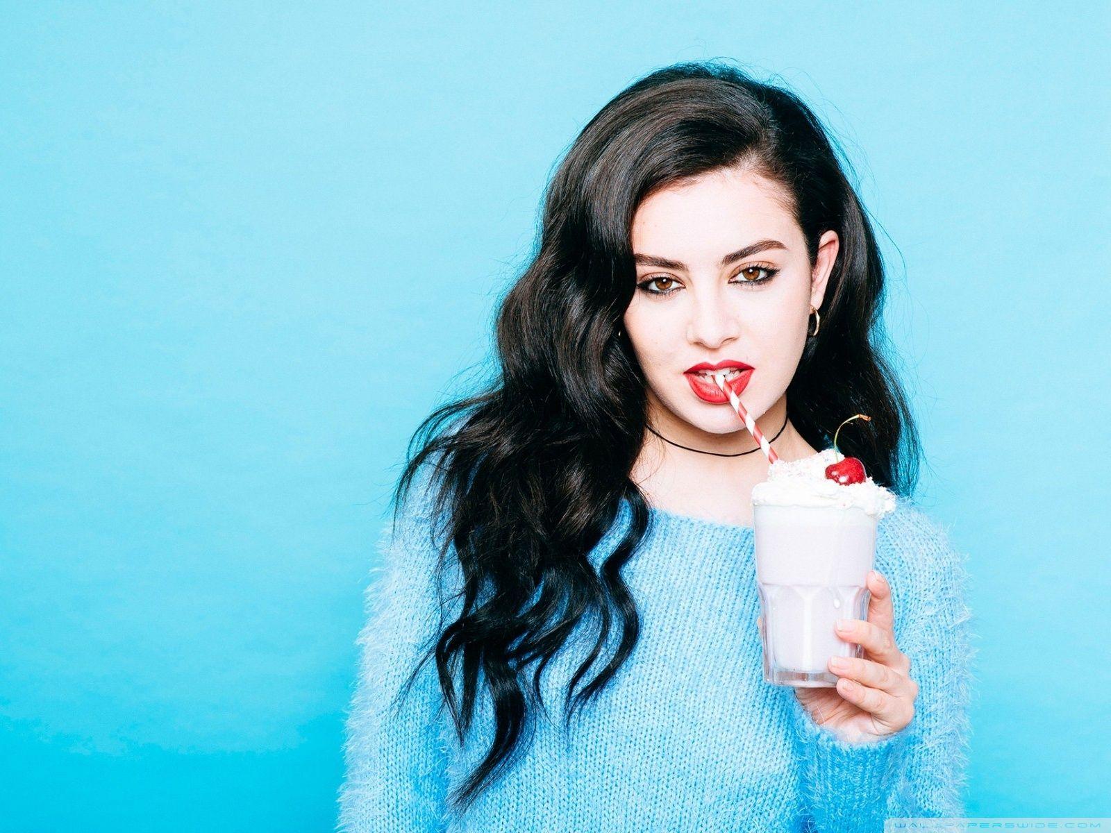 Charli XCX Wallpapers - Wallpaper Cave