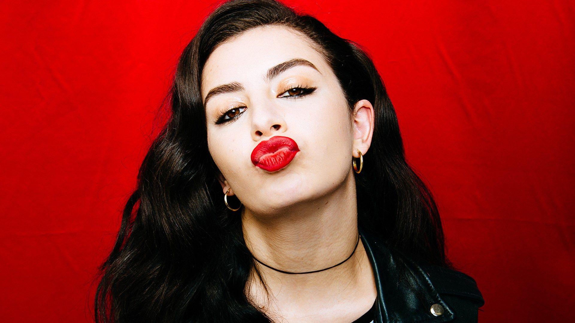 Charli XCX Wallpapers - Wallpaper Cave