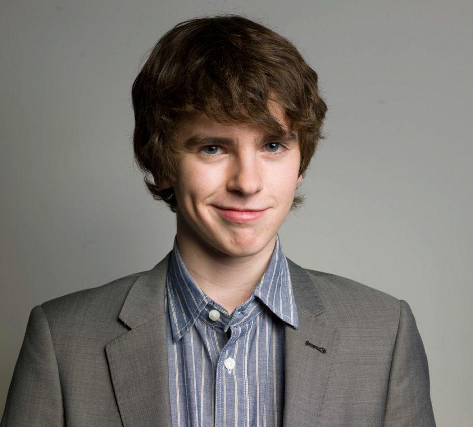 Freddie Highmore HD Desktop Wallpaper