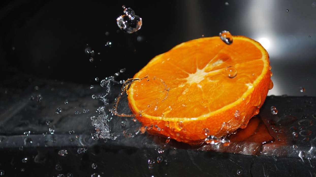 Download mobile wallpaper: Fruits, Water, Food, Oranges, free. 21337