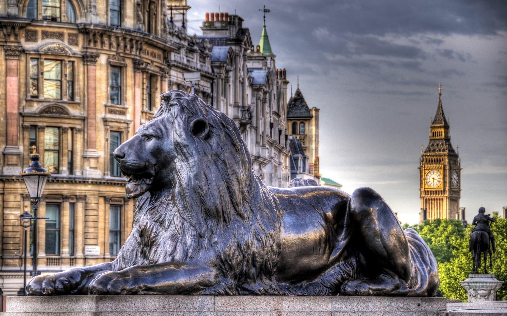 Trafalgar Square Statues