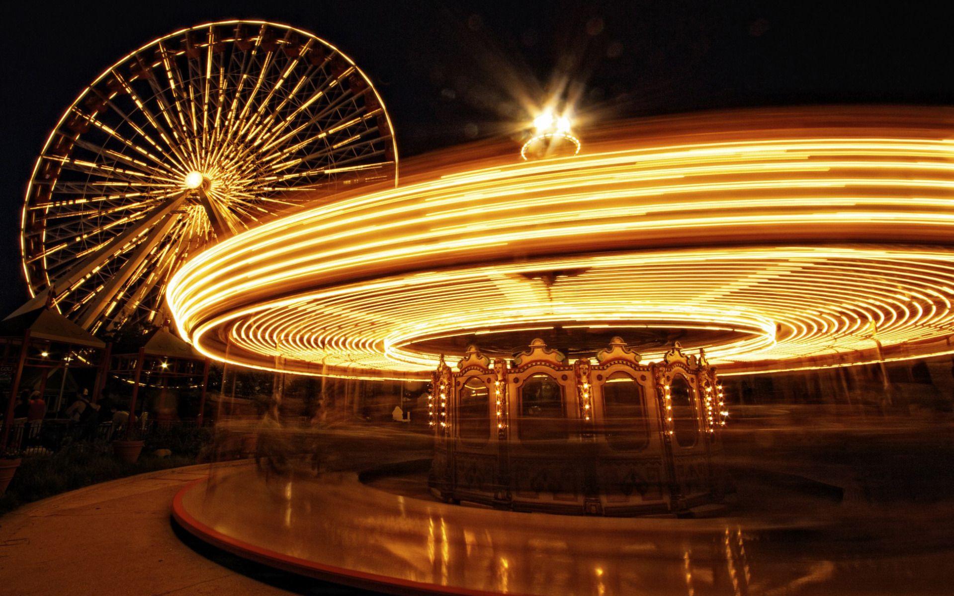 Carousel and Ferris Wheel from Navy Pier, Chicago widescreen