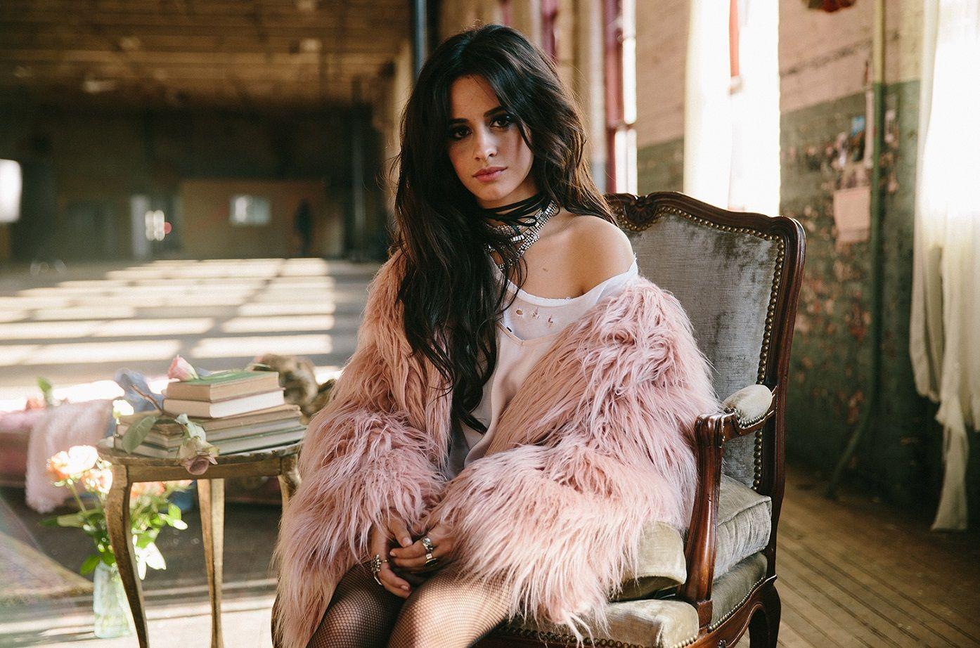 Camila Cabello wallpaper
