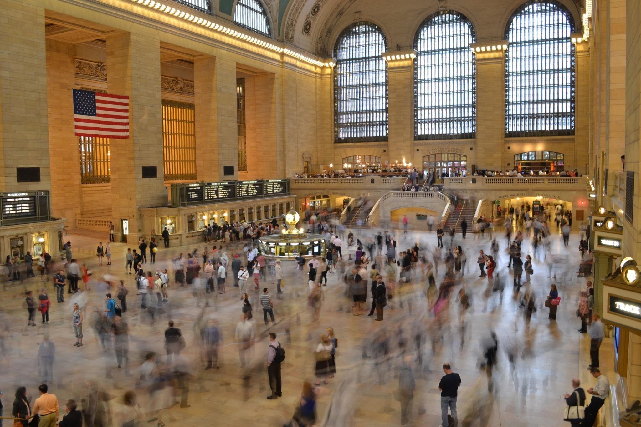 timelapse photography of people inside grand central station free