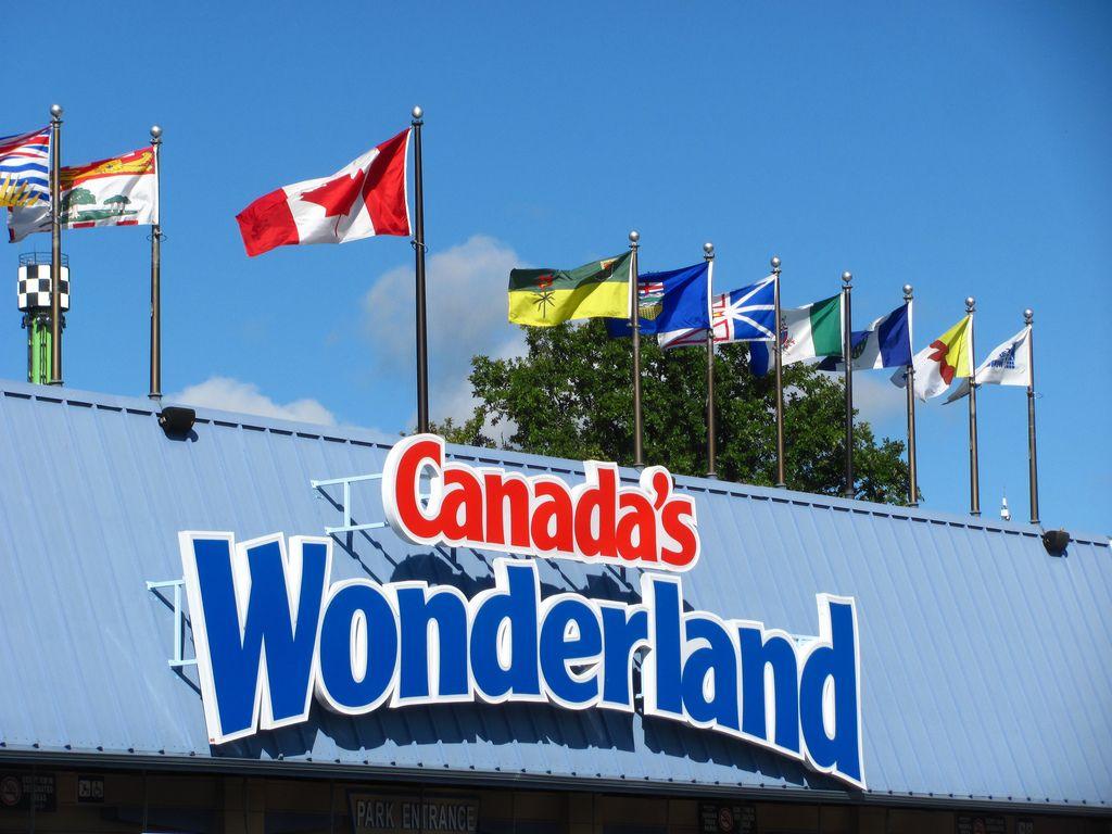 CANADA'S WONDERLAND JOBS