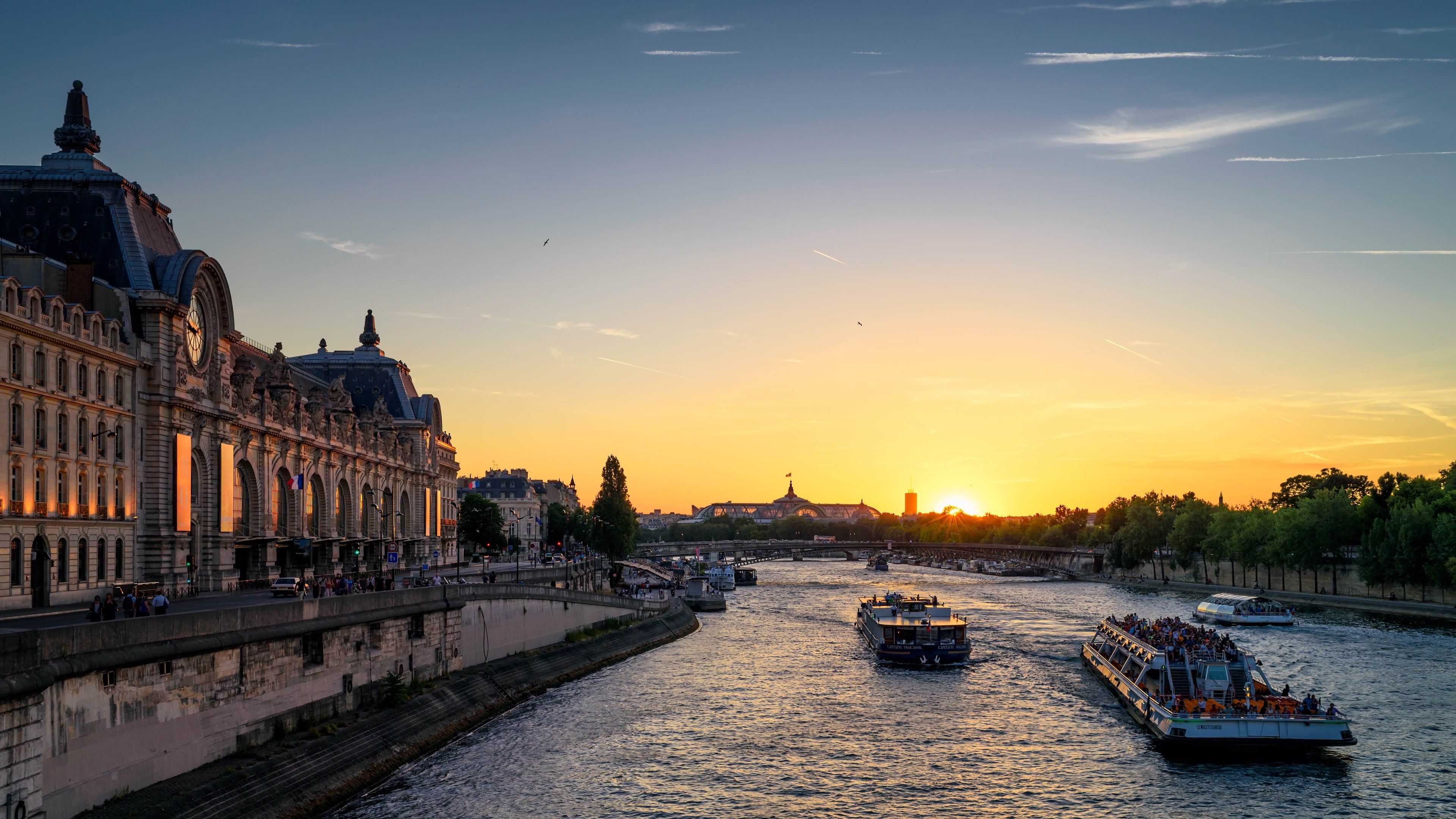 Romantic Sunset in Paris. HD Wallpaper · 4K