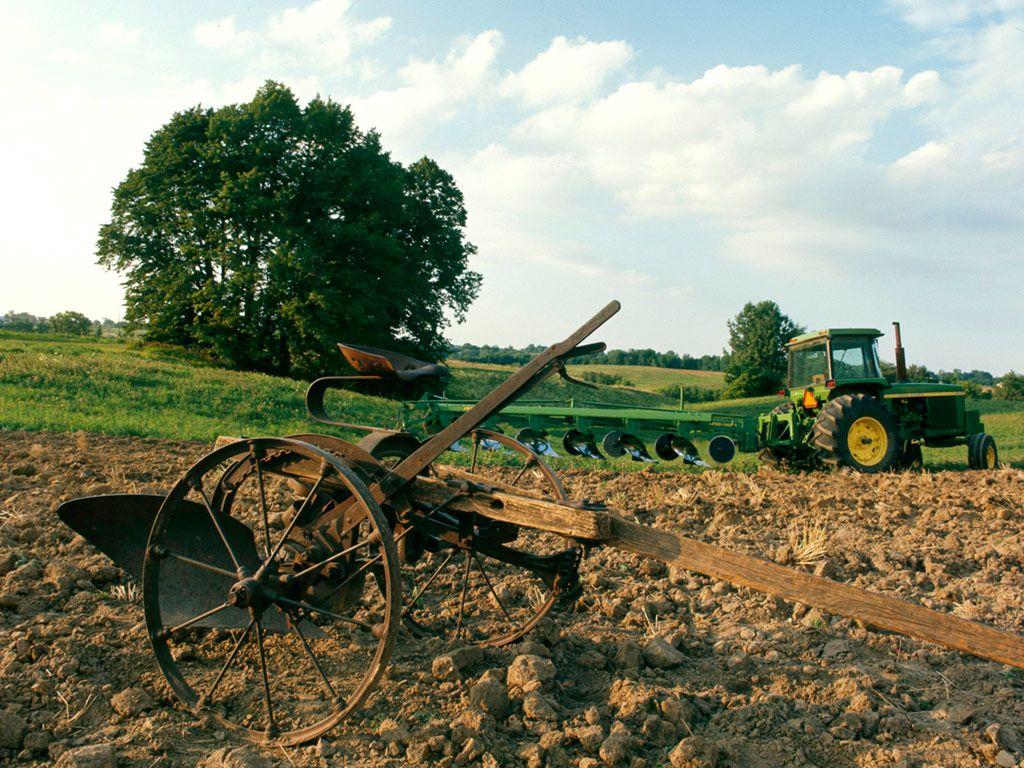 Showing Passion for Agriculture with John Deere Computer Wallpaper