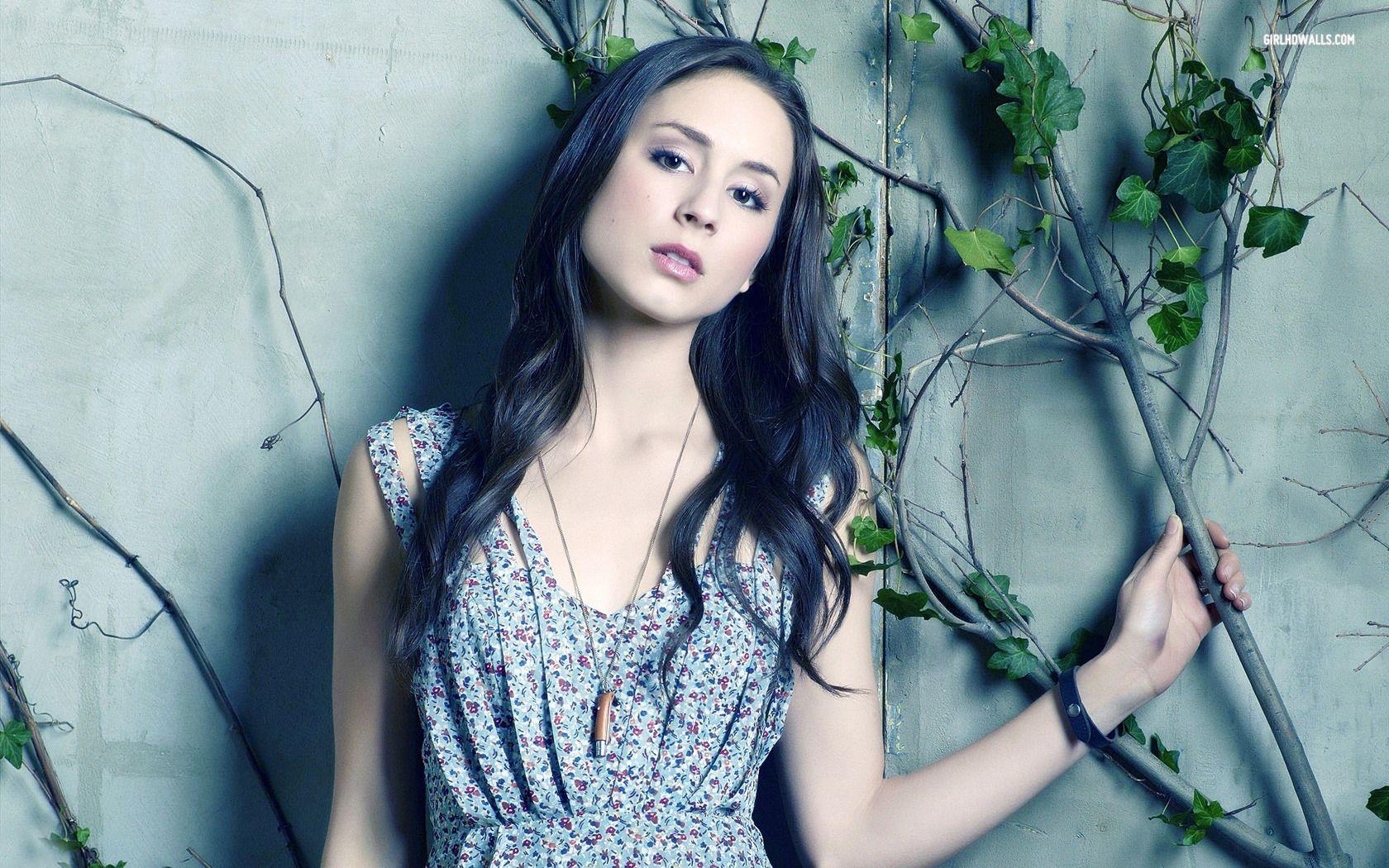 Troian Bellisario Wallpapers - Wallpaper Cave