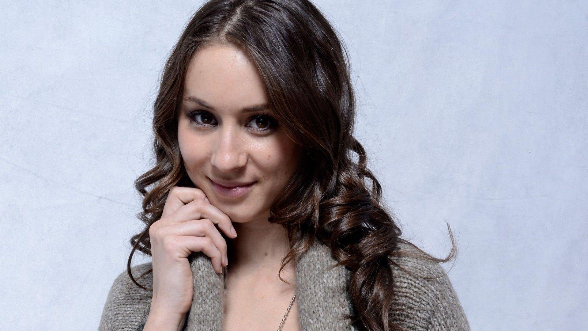 Troian Bellisario Wallpaper Archives.com