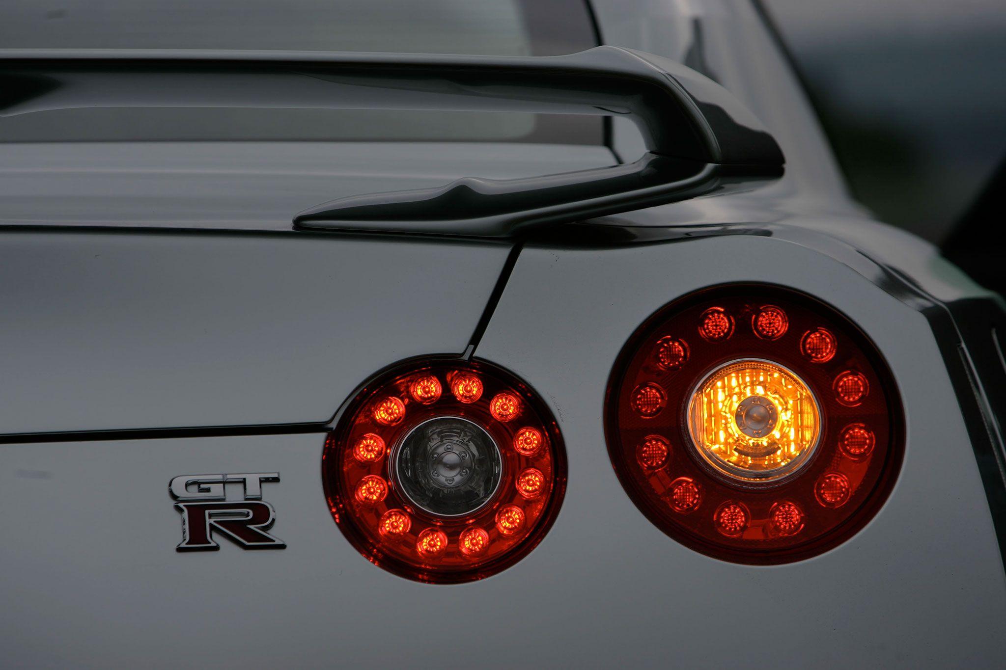 Nissan GT R
