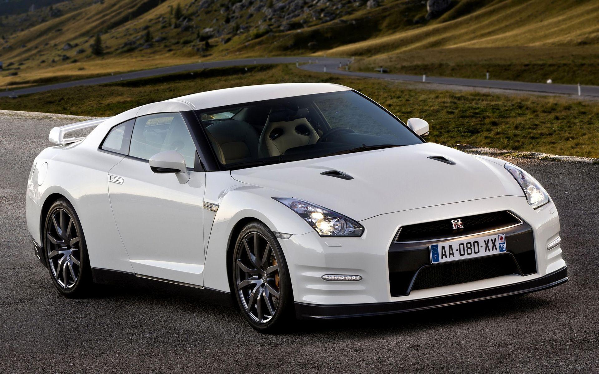 Nissan GTR Black 2012