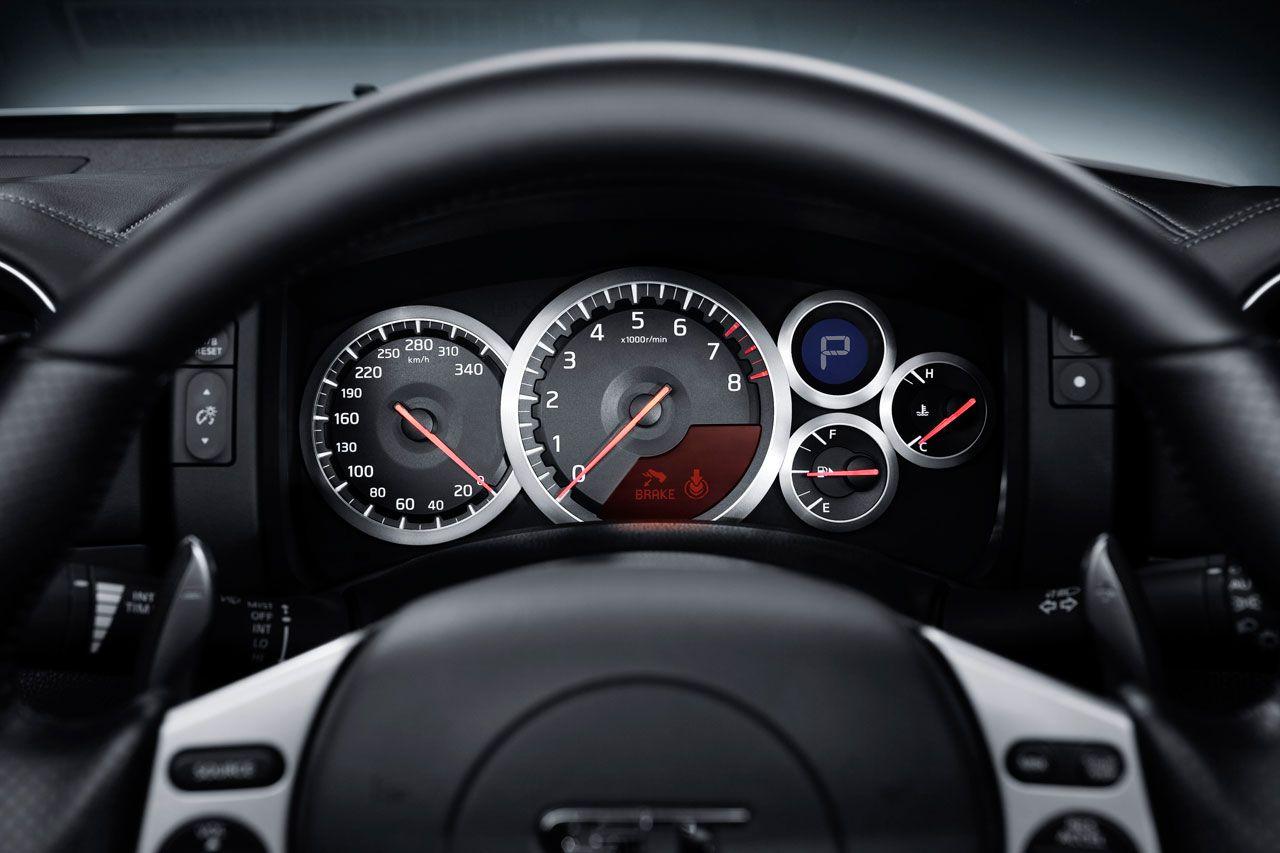 Nissan GT R. Price, Modifications, Picture. MoiBibiki