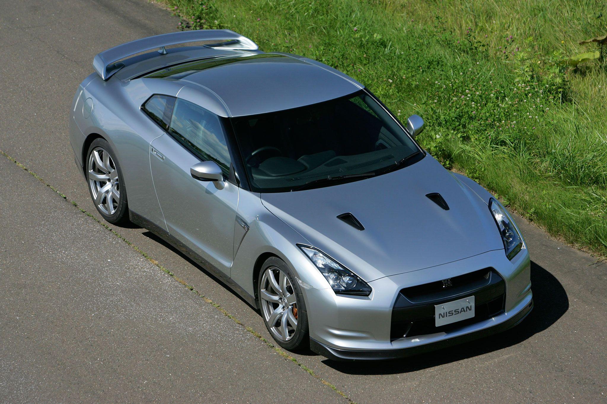 Nissan GT R