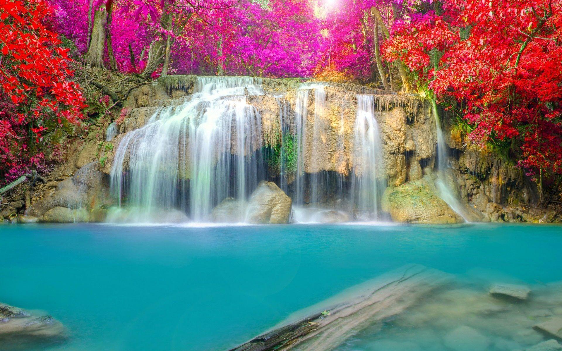 Strikingly Waterfalls Image Wallpaper