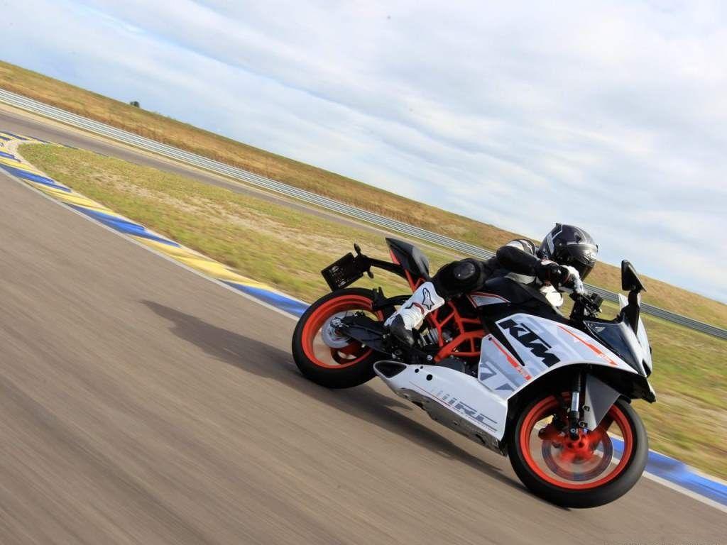 KTM RC 390 Test for Moto 3