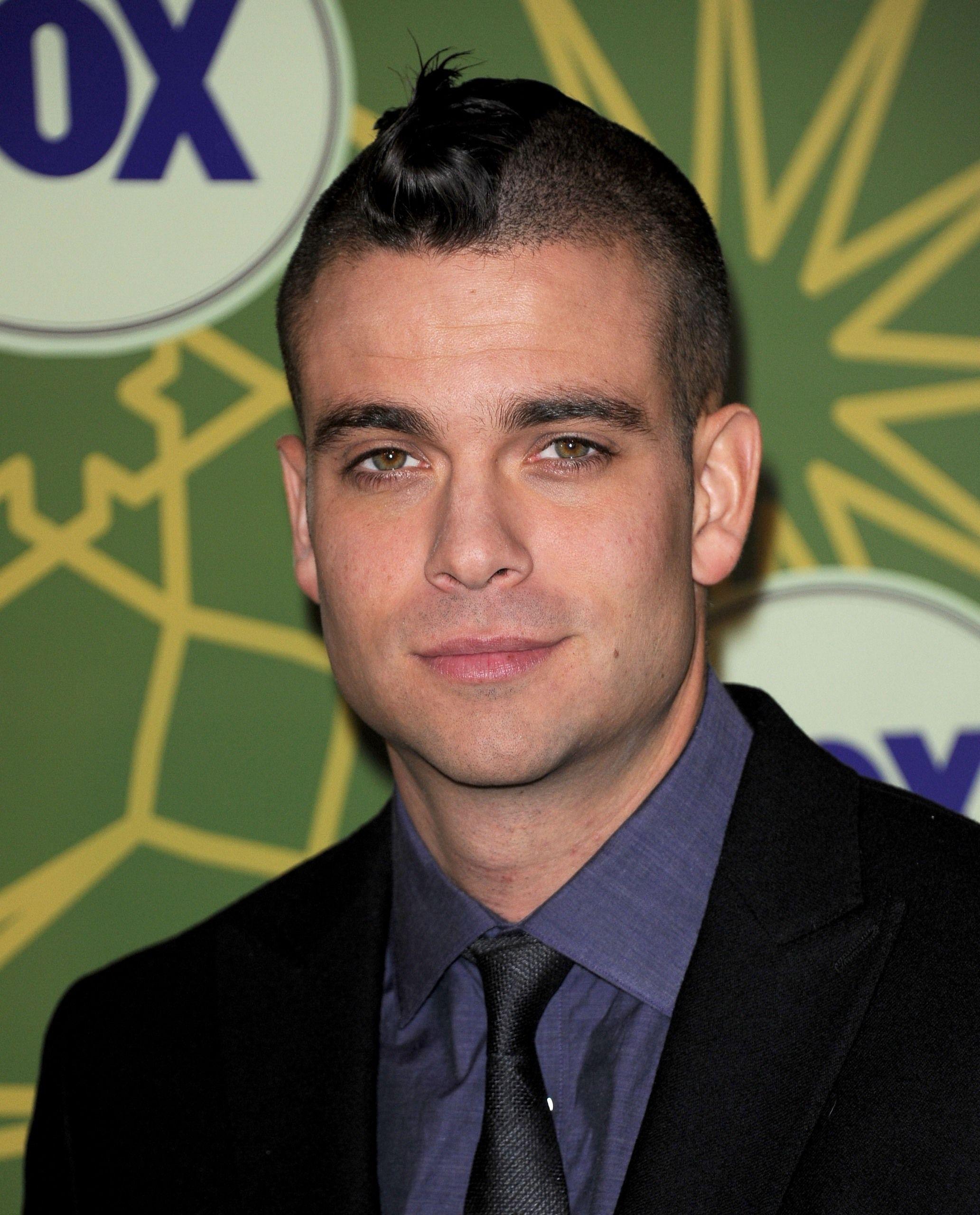 1703x2560px Mark Salling (2324.56 KB).04.2015