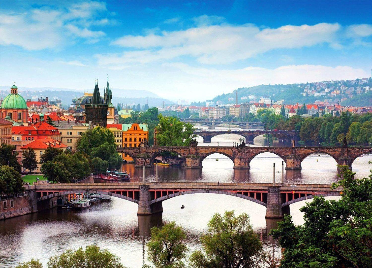 Color wallpaper: Prague River Buildings City Moldova Czech