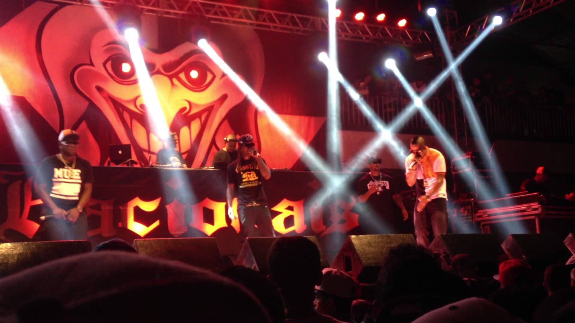 Racionais MC's Compro (Show Tamaio)