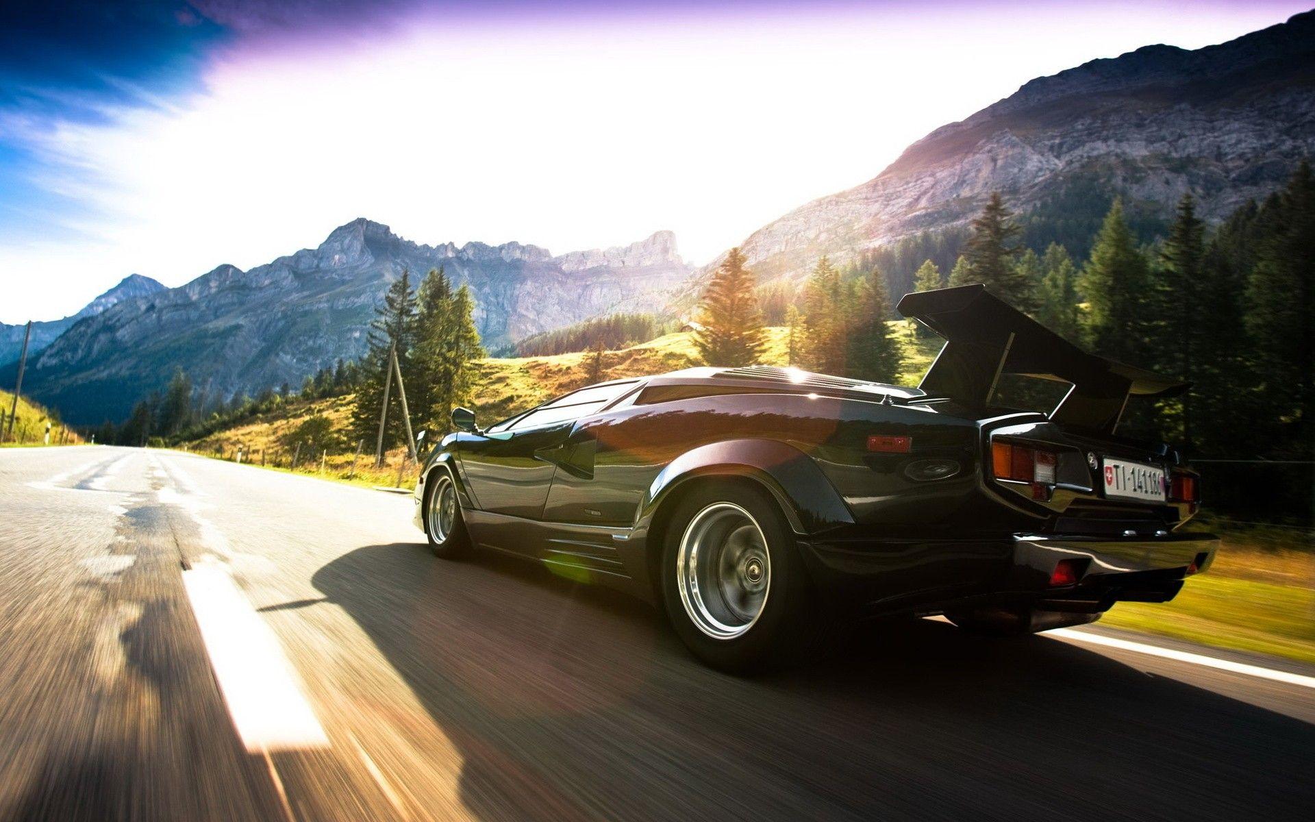 Daily Wallpaper: Lamborghini Countach. I Like To Waste My Time