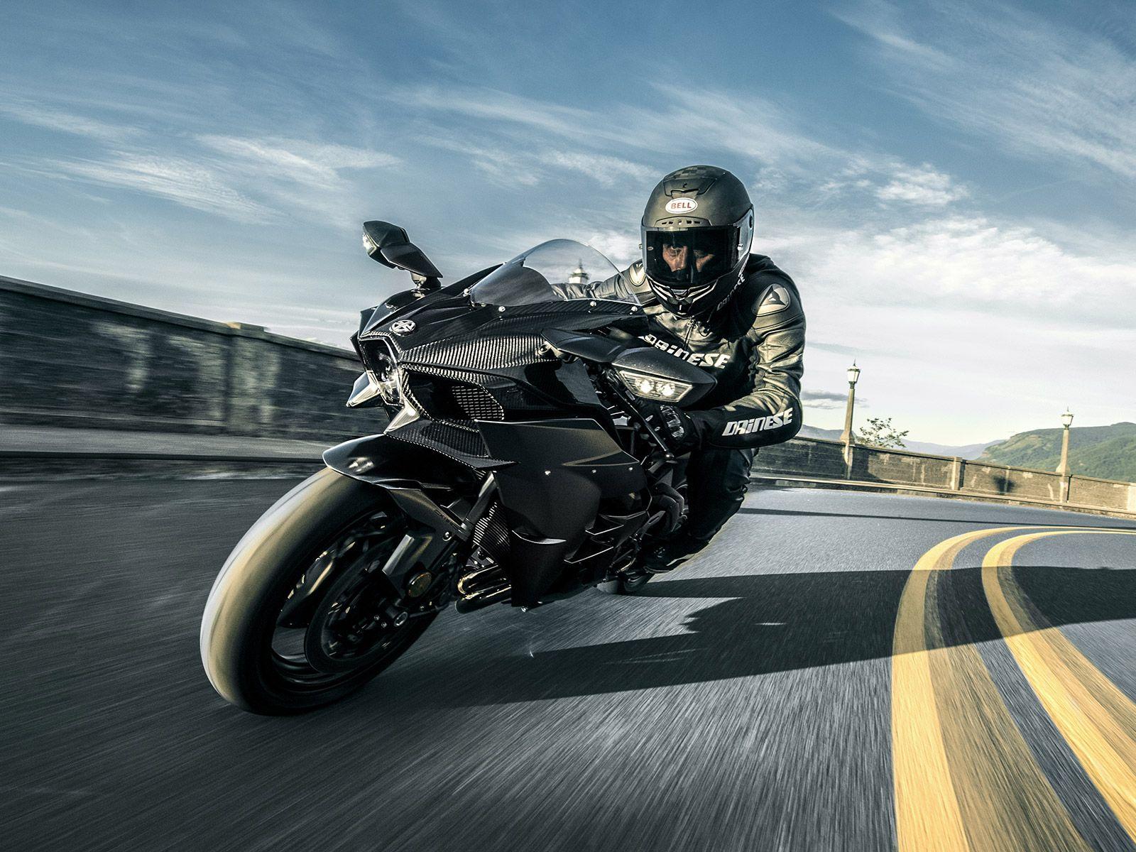 Ninja H2 CARBON BEYOND BELIEF