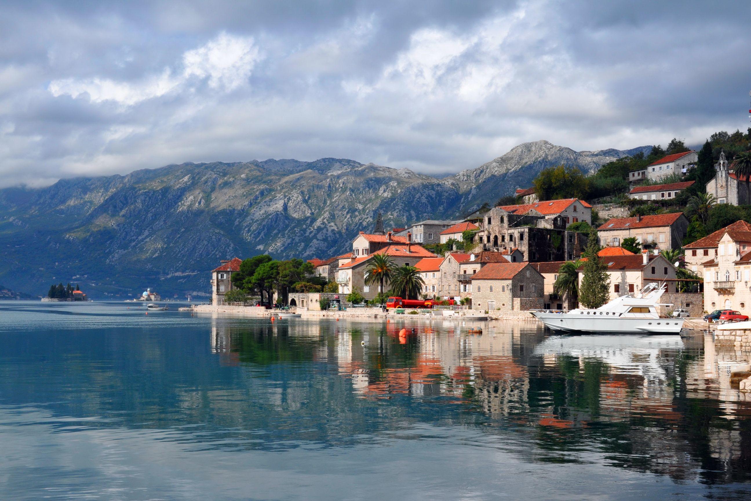 Picture Perast Montenegro Sea Coast Cities Houses 2592x1728