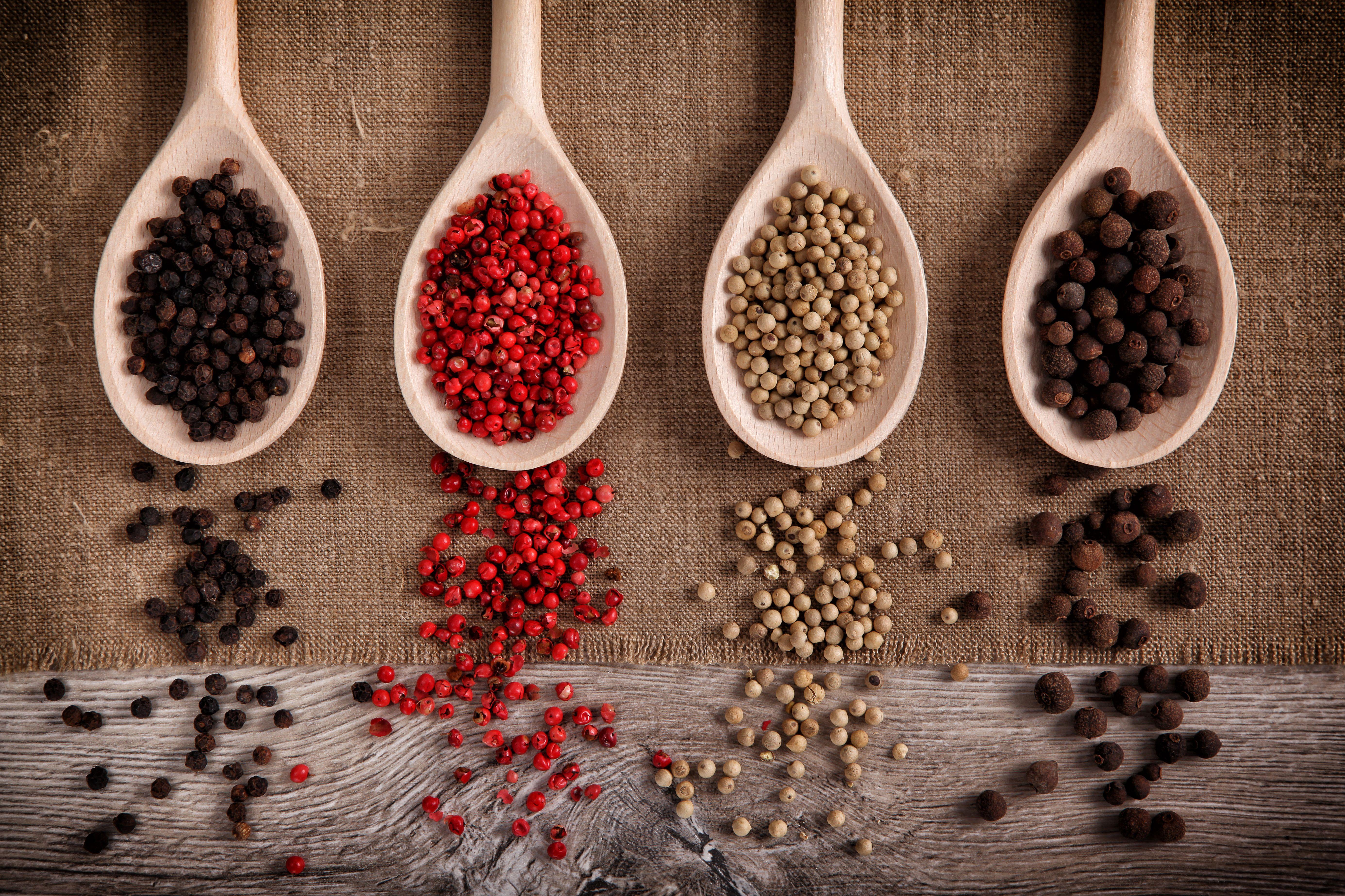 image Black pepper Food Spoon Spices 5540x3692