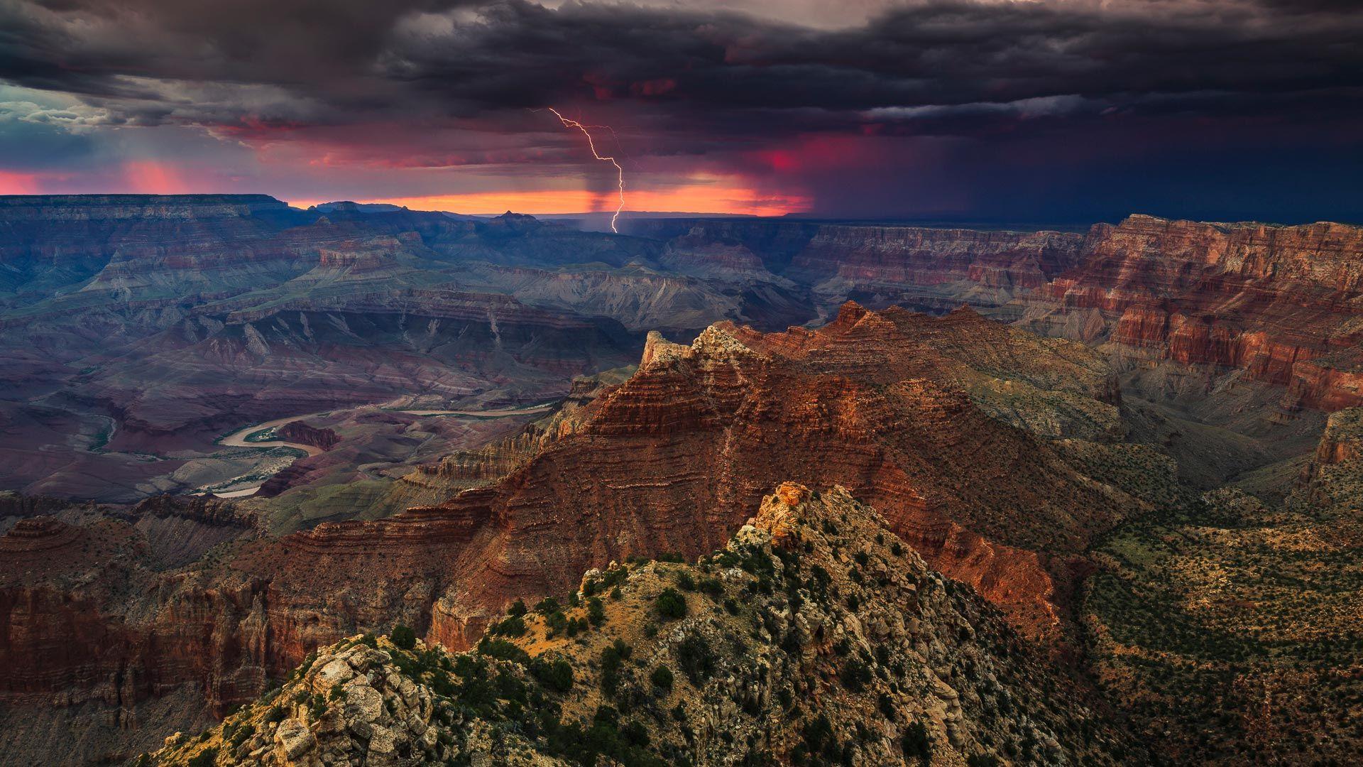 Huge wallpaper dump! Windows 10 lock screen image. Grand canyon