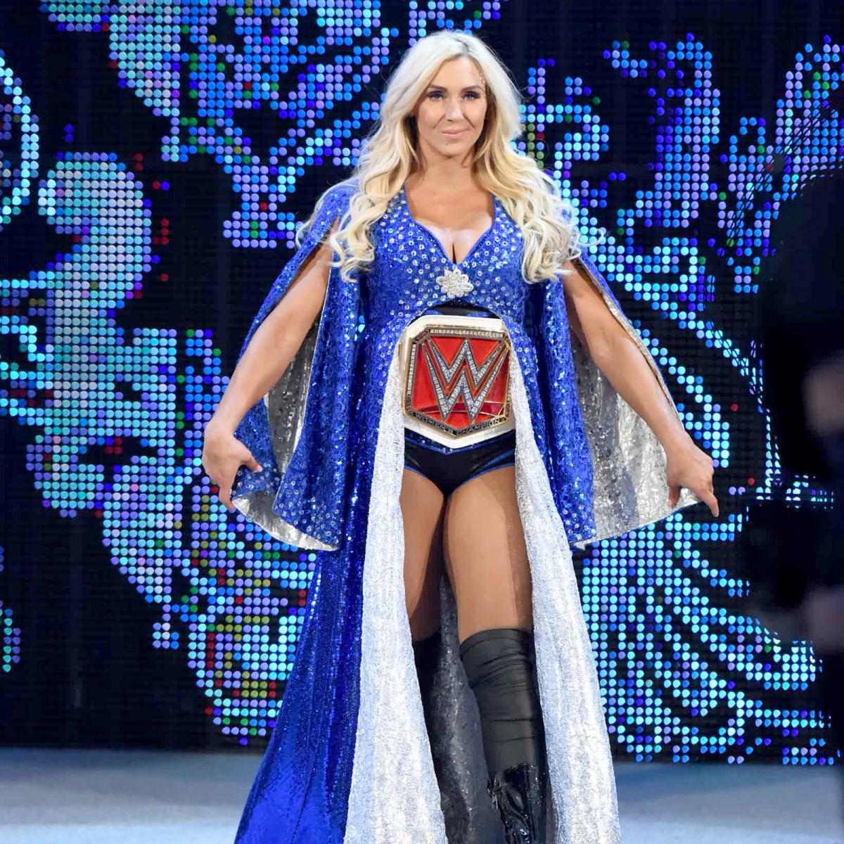 WWE Payback 2016: Charlotte vs. Natalya Women's Championship