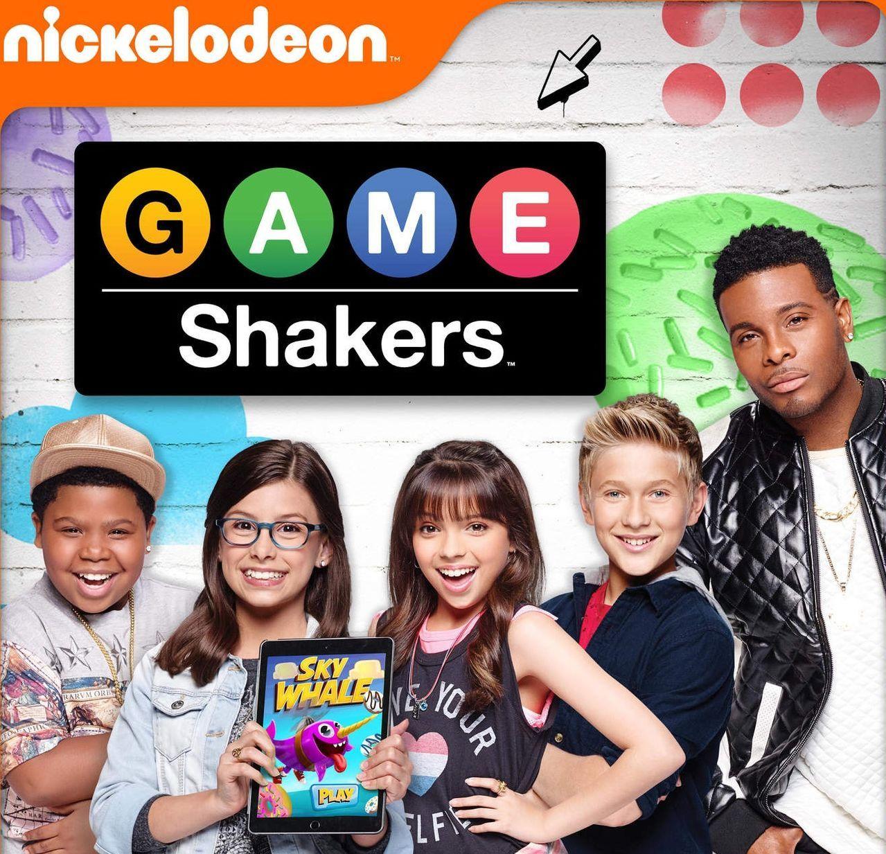 Download Kenzie Holding Babe Game Shakers Wallpaper