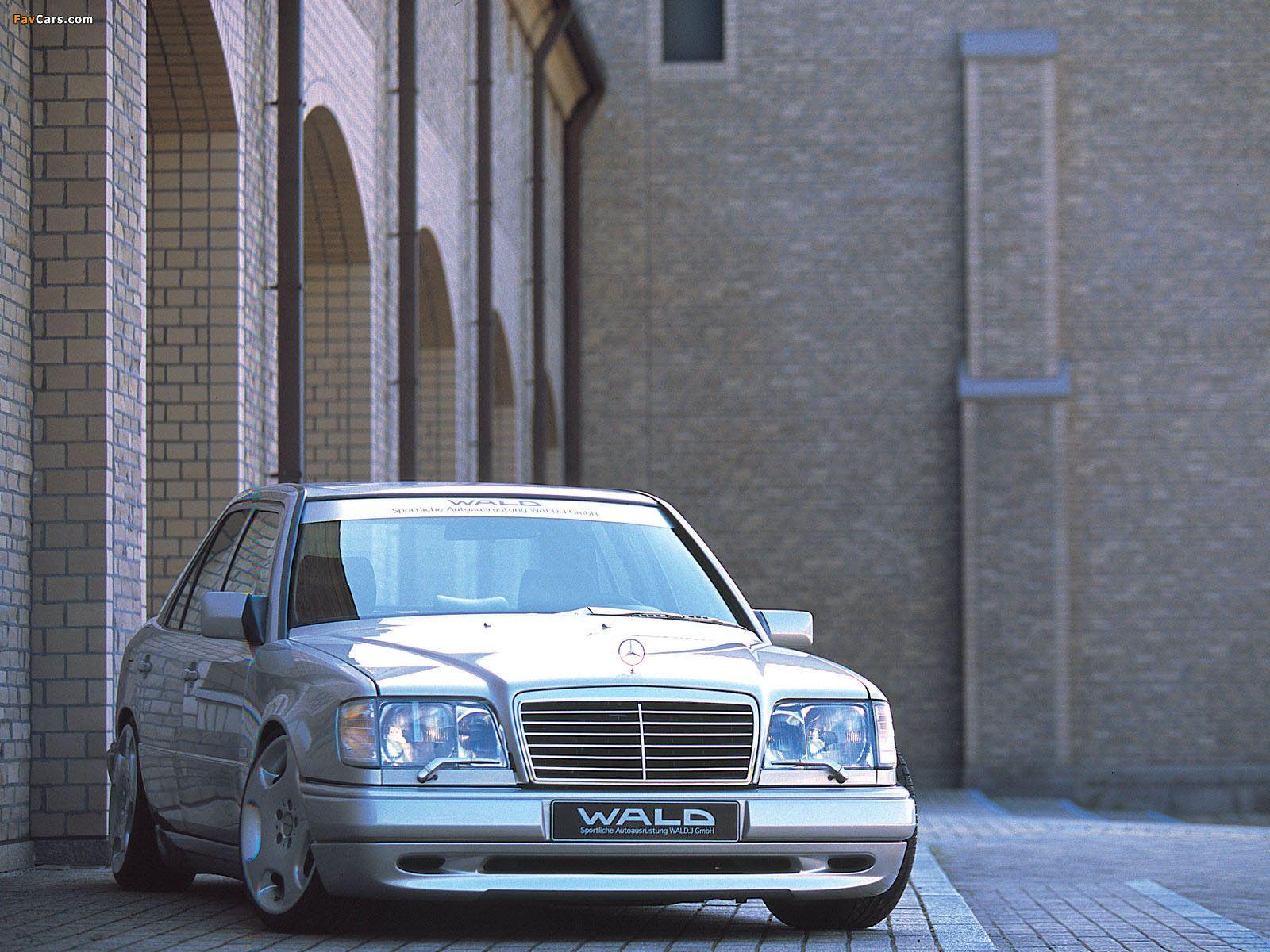 Mercedes Benz E Klasse Executive Line (W124) 1990 Wallpaper