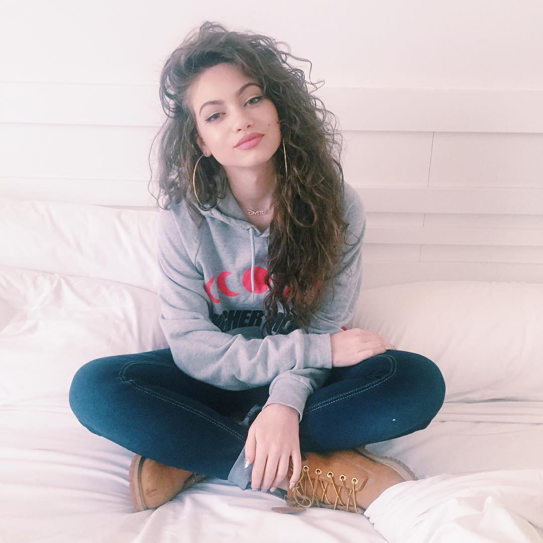 1.3 millones seguidores, 785 seguidos, 988 publicaciones las