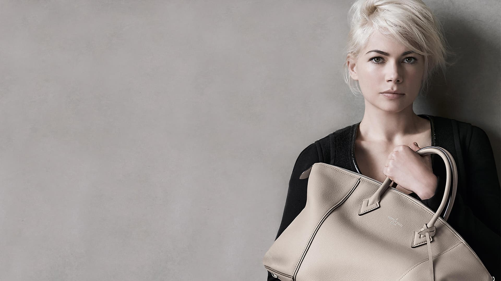 Download Michelle Williams Louis Vuitton Wallpaper