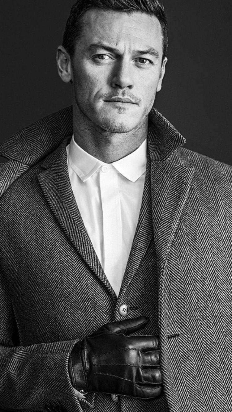 Download Wallpaper 750x1334 Luke evans, Actor, Coat, Bw iPhone 6