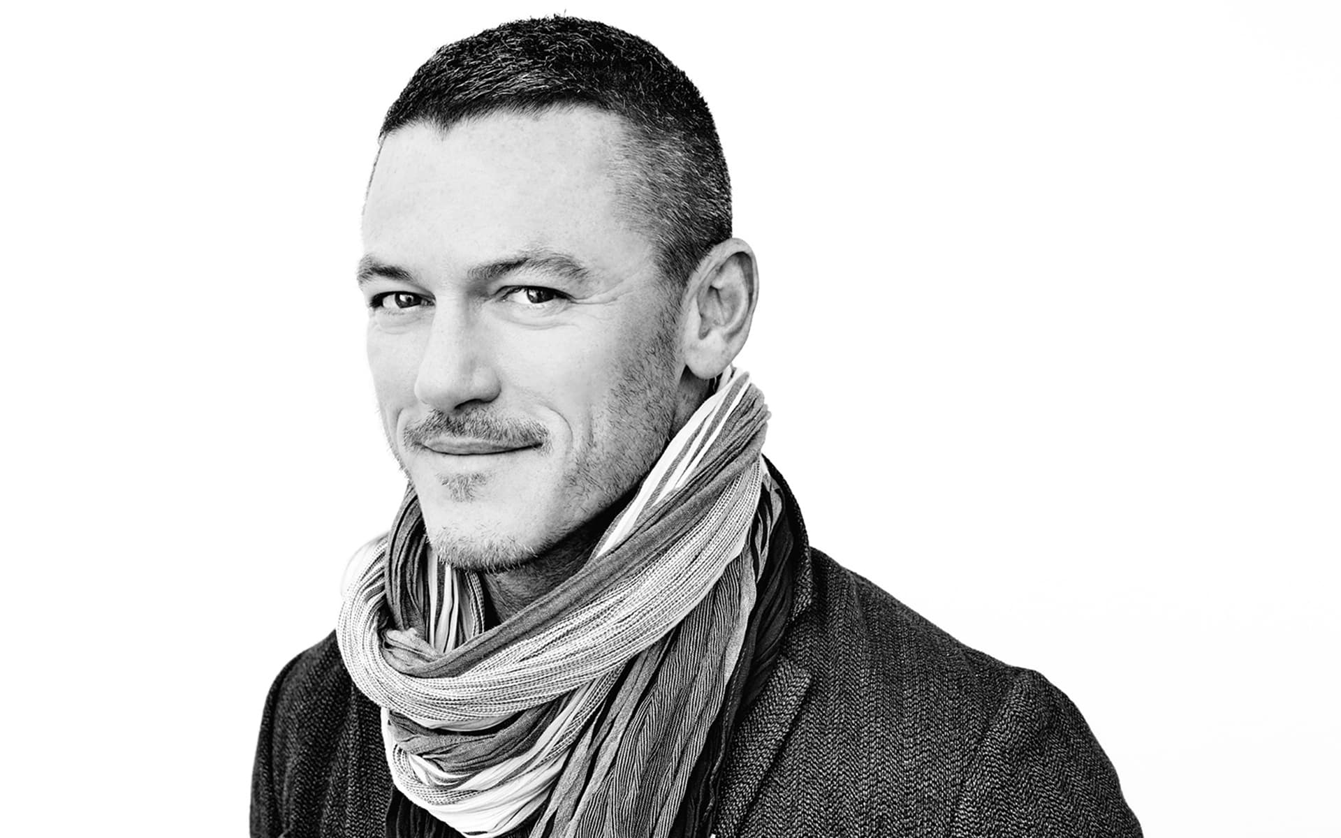 Monochrome Luke Evans Wallpaper 57946 1920x1200 px