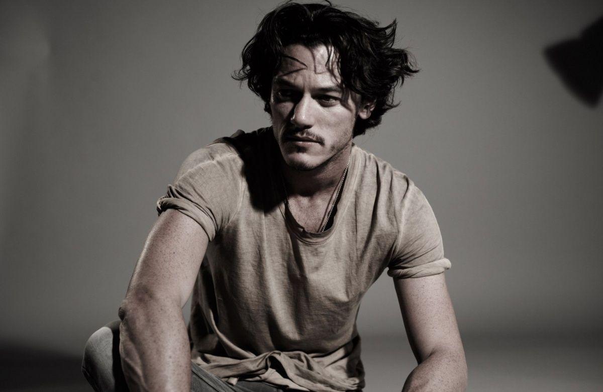 Luke Evans Wallpaper