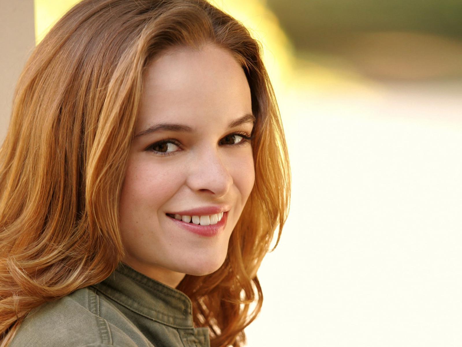 Danielle Panabaker Wallpapers - Wallpaper Cave