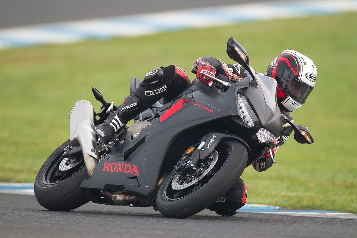 Review: 2017 Honda CBR1000RR