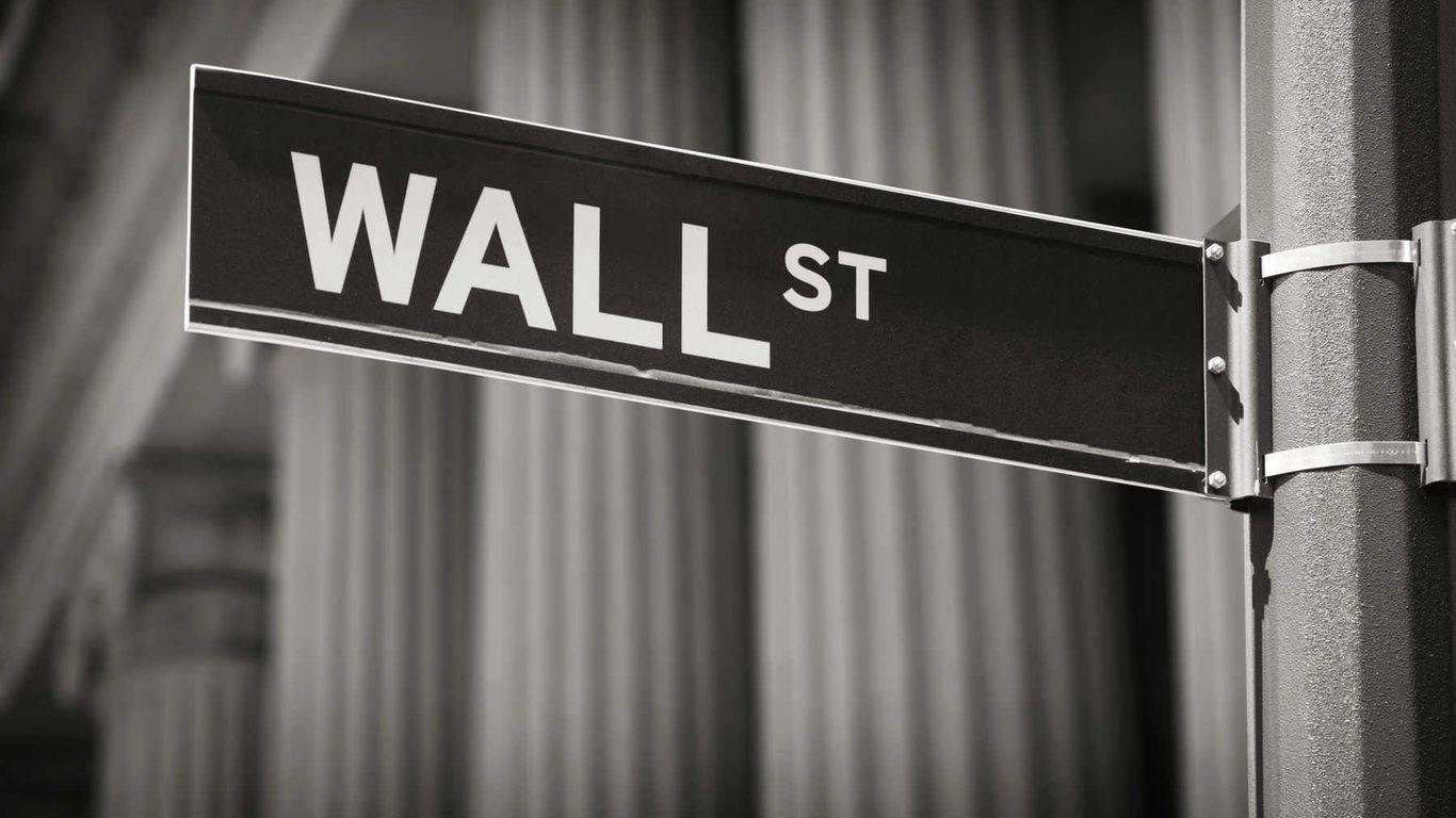 1366x768 Sign, Wall Street, Plate Wallpapers and Pictures, Photos