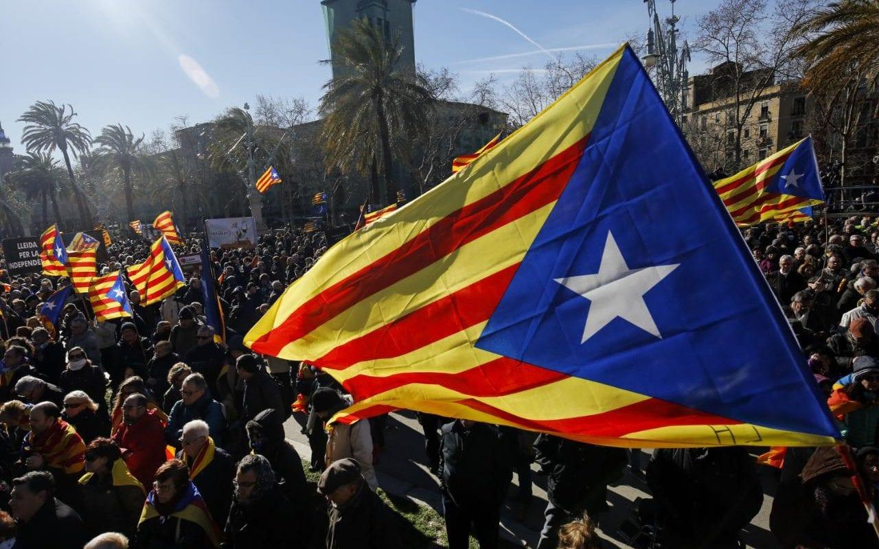 Tensions grow in Spain as Catalonia independence referendum confirmed