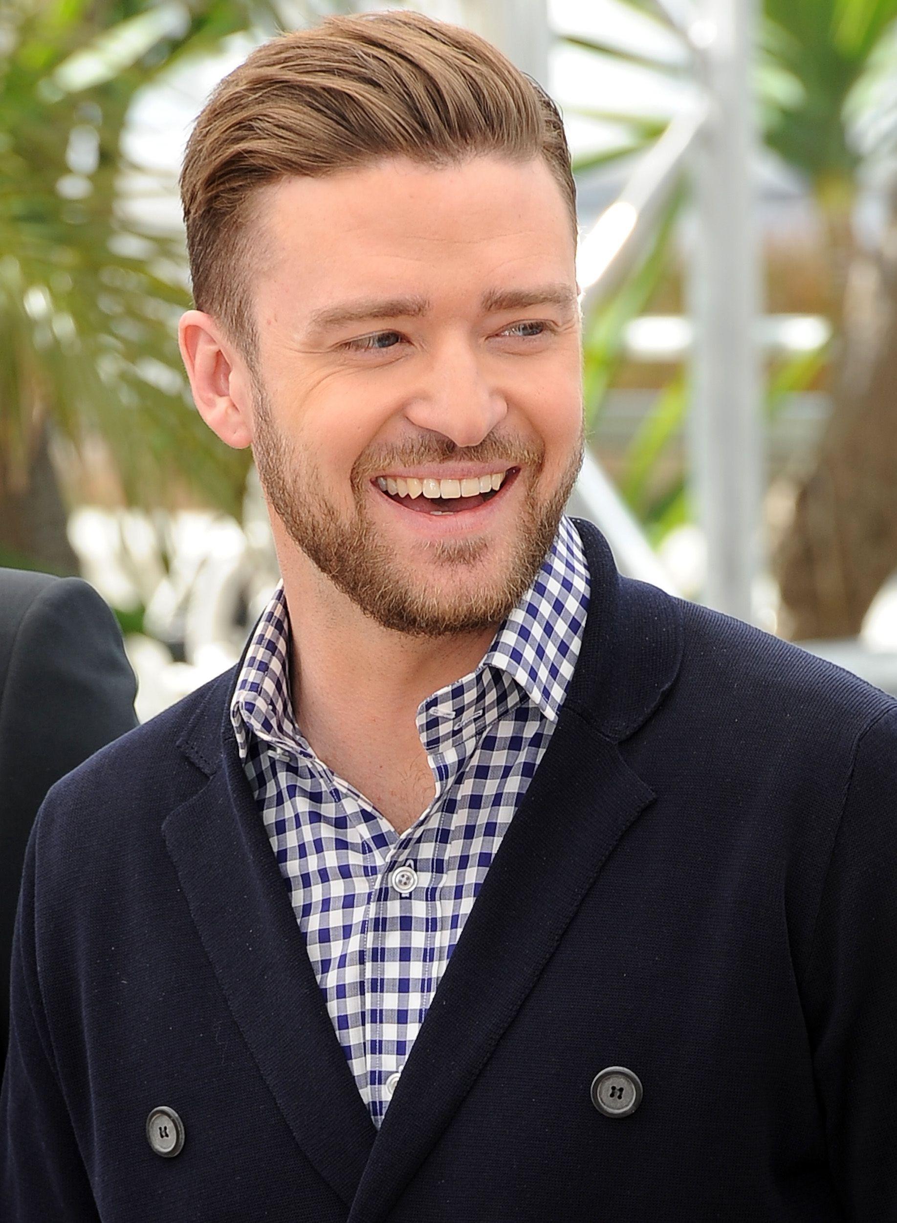 Cabello Castaño claro y peinado casual de Justin Timberlake en