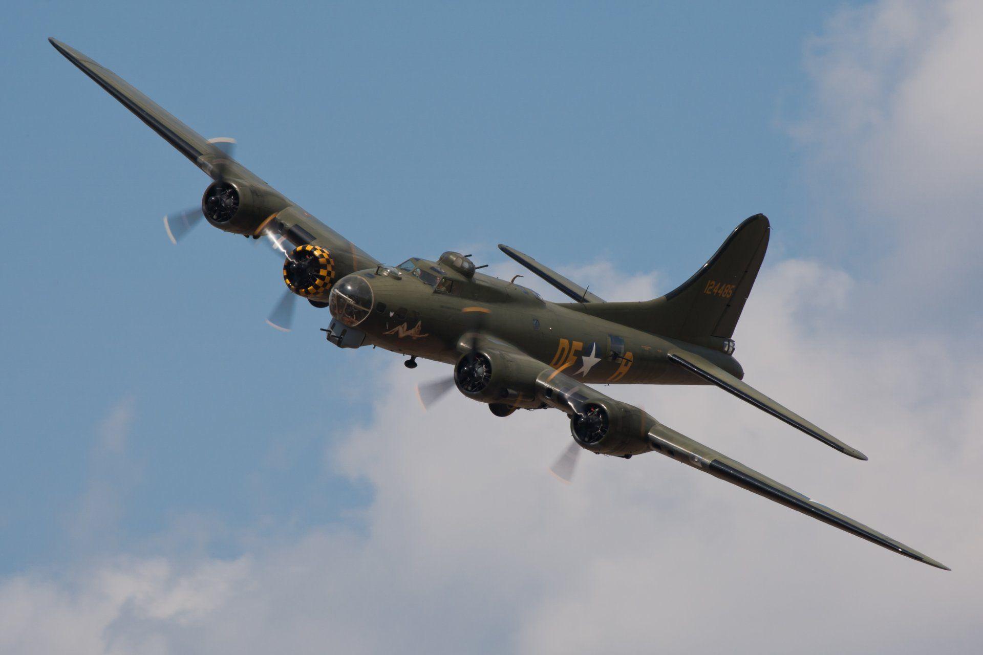 Sky Plane Boeing B 17 Flyig Fortress Flying Fortress American All
