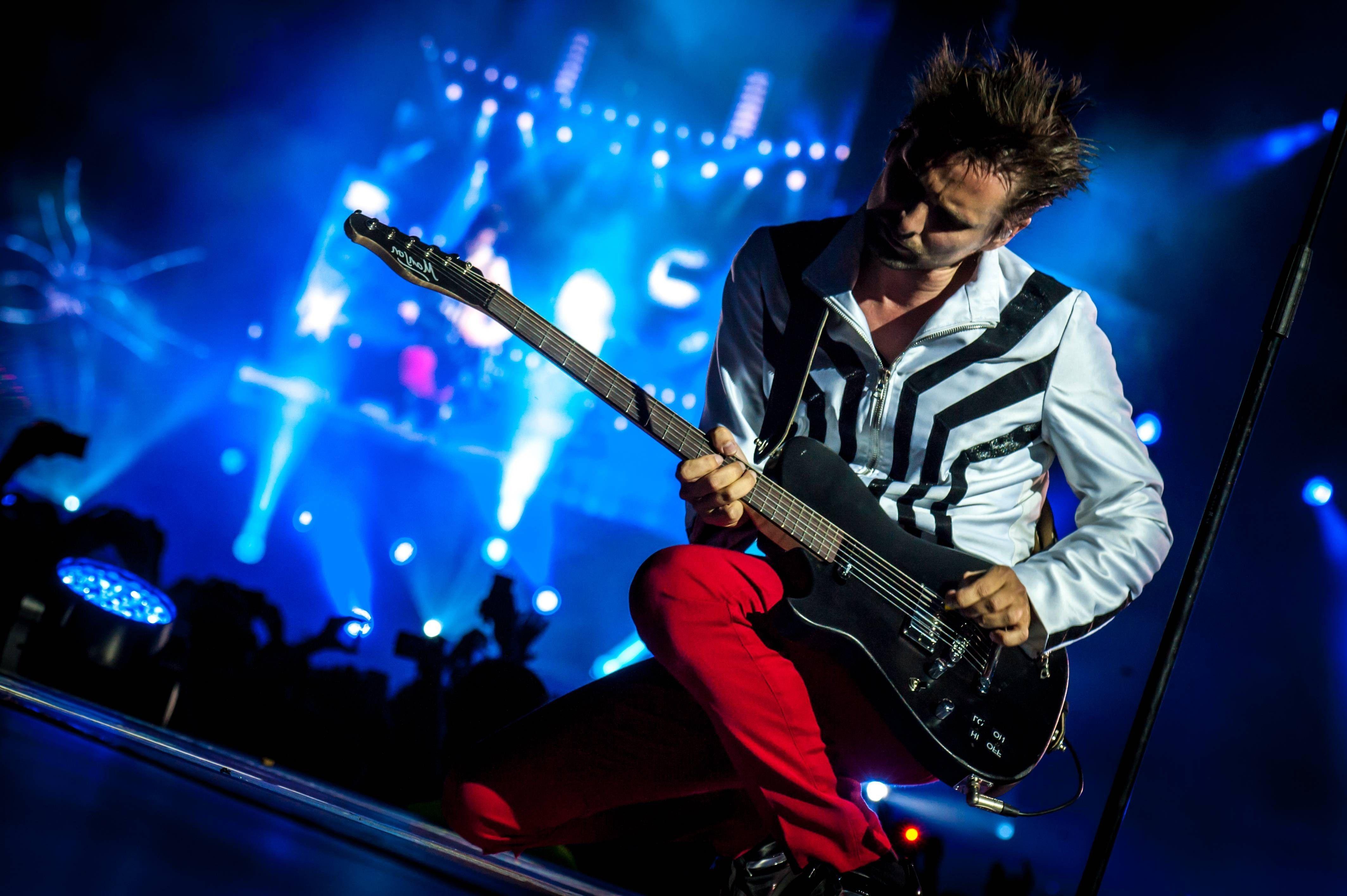 Matt Bellamy Wallpapers - Wallpaper Cave