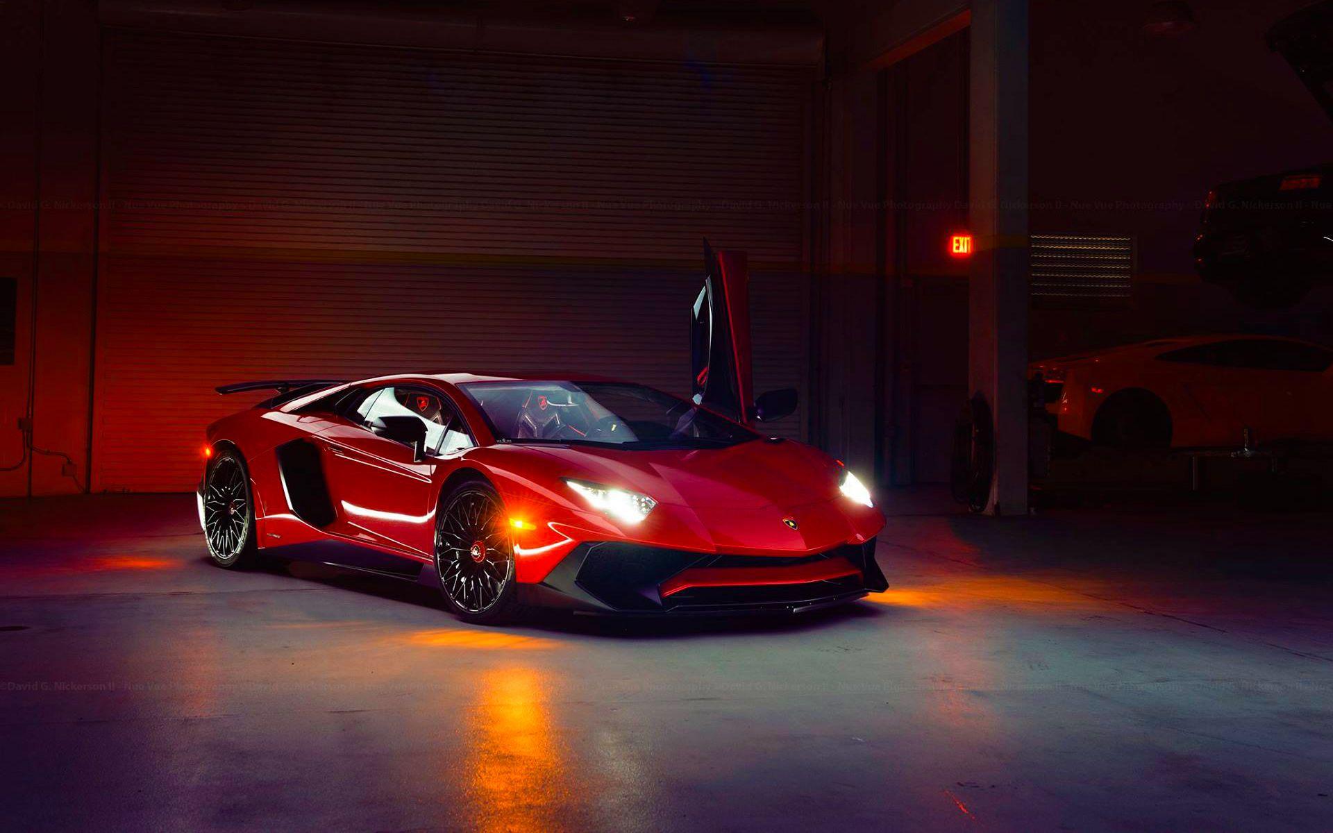 Lamborghini Aventador Superveloce Wallpaper