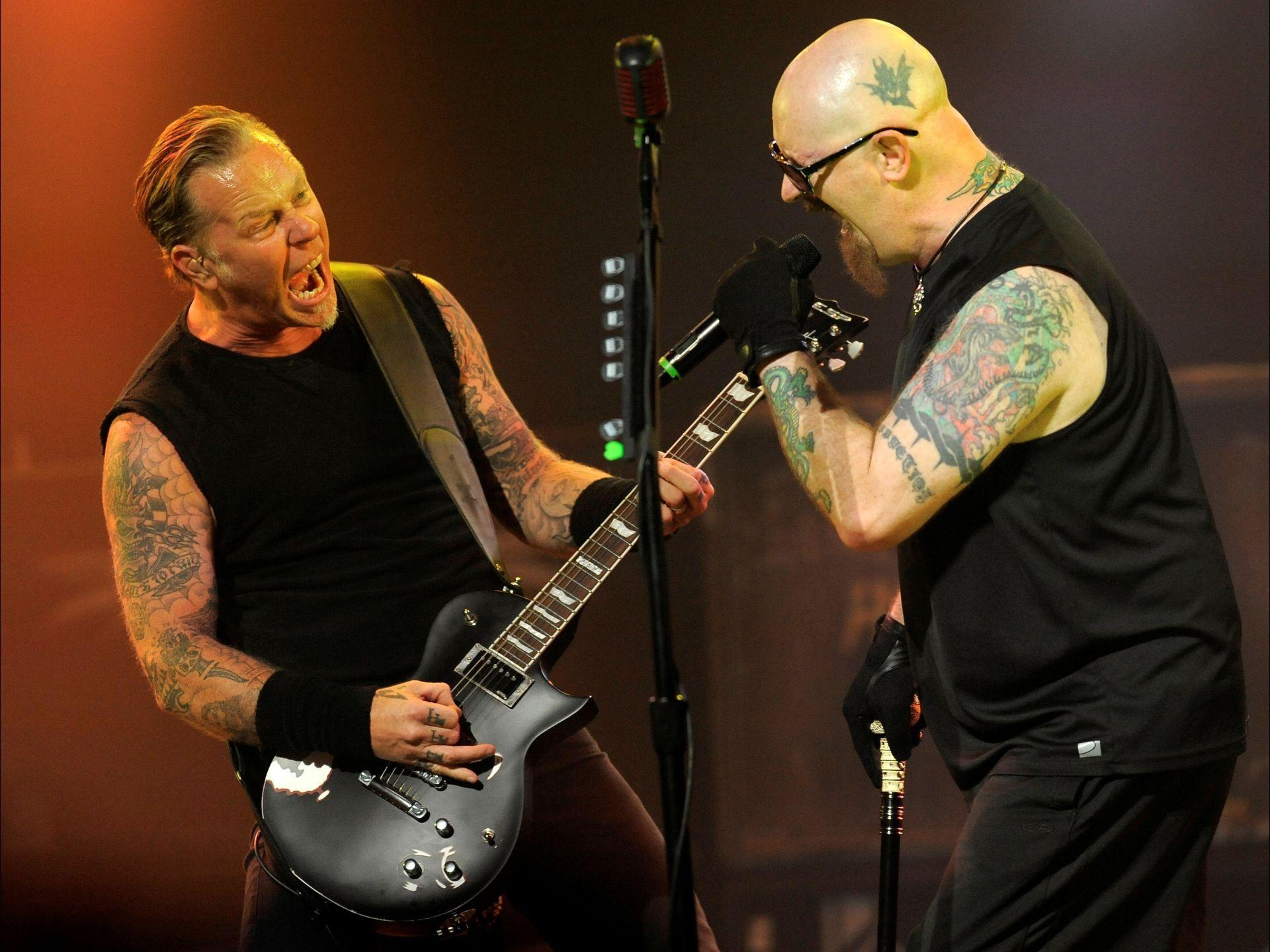 Hetfield remembering he is a metaler with Rob Halford