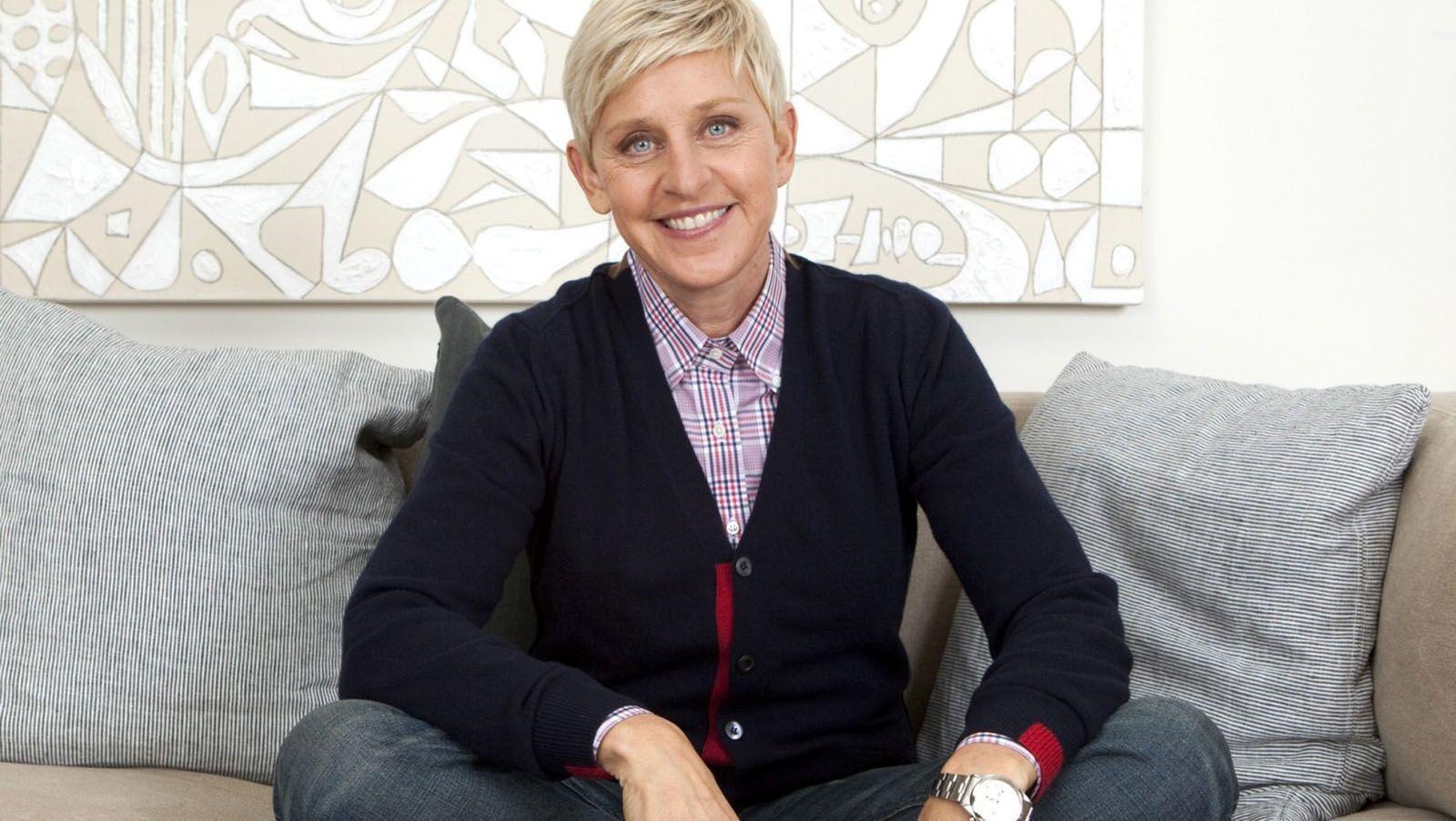 Ellen DeGeneres at Home on WallpaperMade