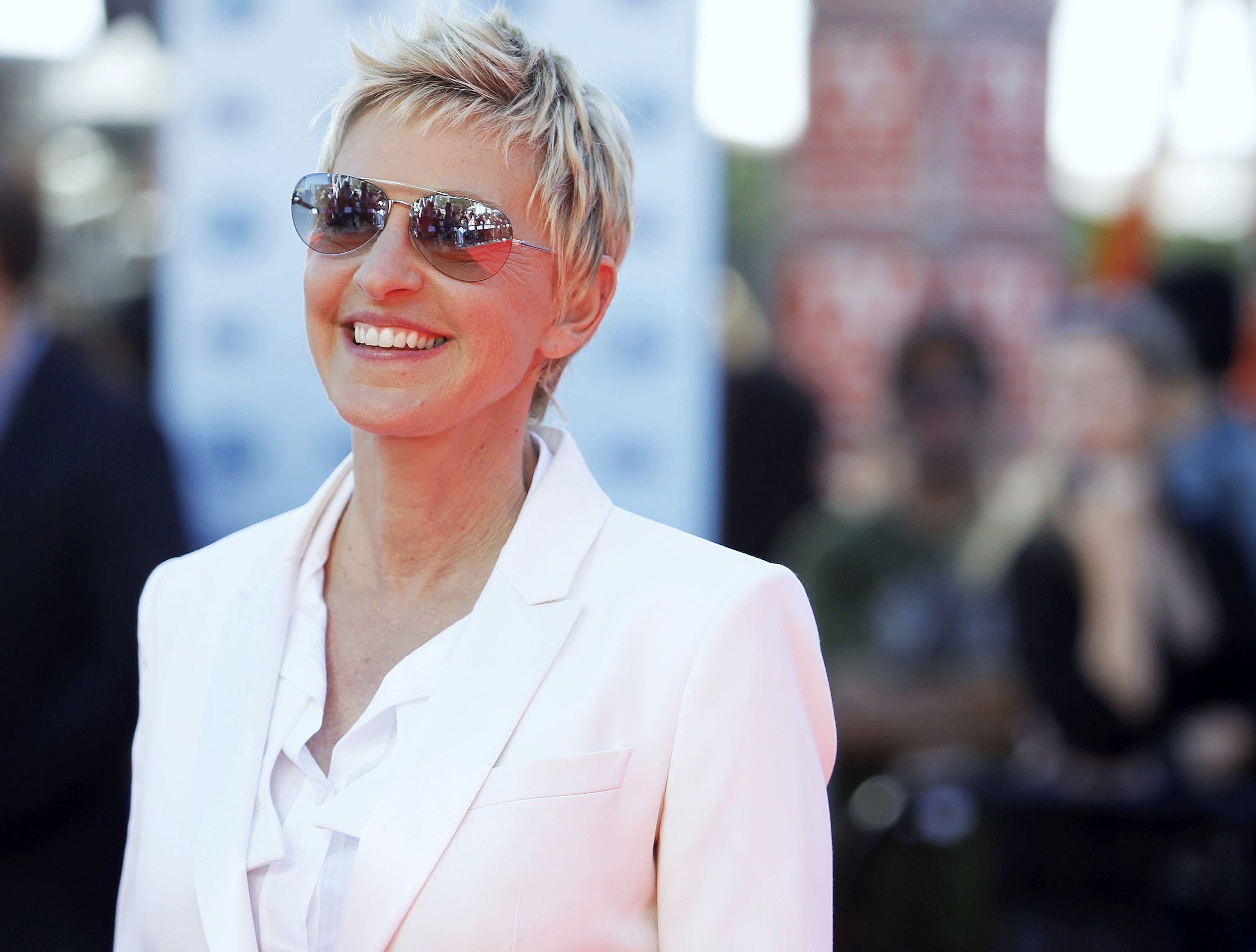 Ellen DeGeneres Celebrity HD Wallpaper 58964 3000x2274 px